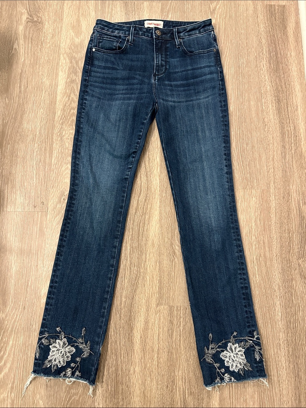 DRIFTWOOD - Embroidered Colette Jeans